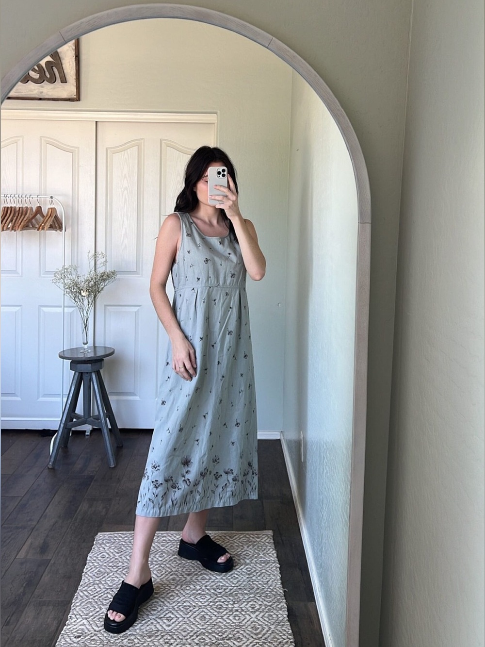 Vintage 90s Sleeveless Sage Floral‎ Midi Dress